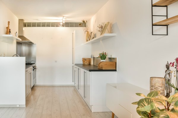 Medium property photo - Johan Hofmanstraat 217, 1069 KD Amsterdam